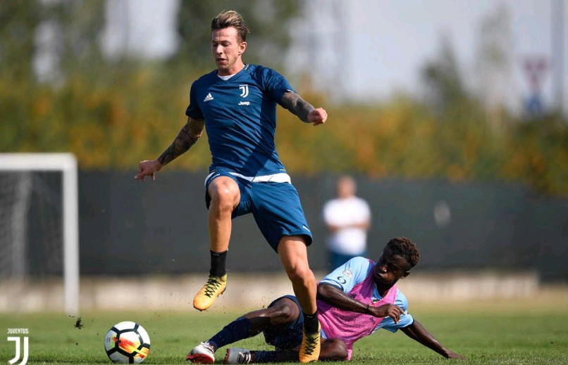 Juventus đấu tập Chieri - Bóng Đá