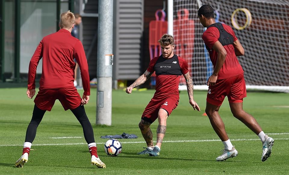 Ảnh Liverpool tập luyện - Bóng Đá