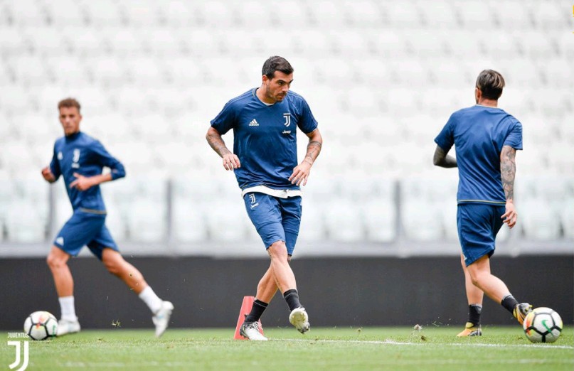 Juventus tập luyện - Bóng Đá