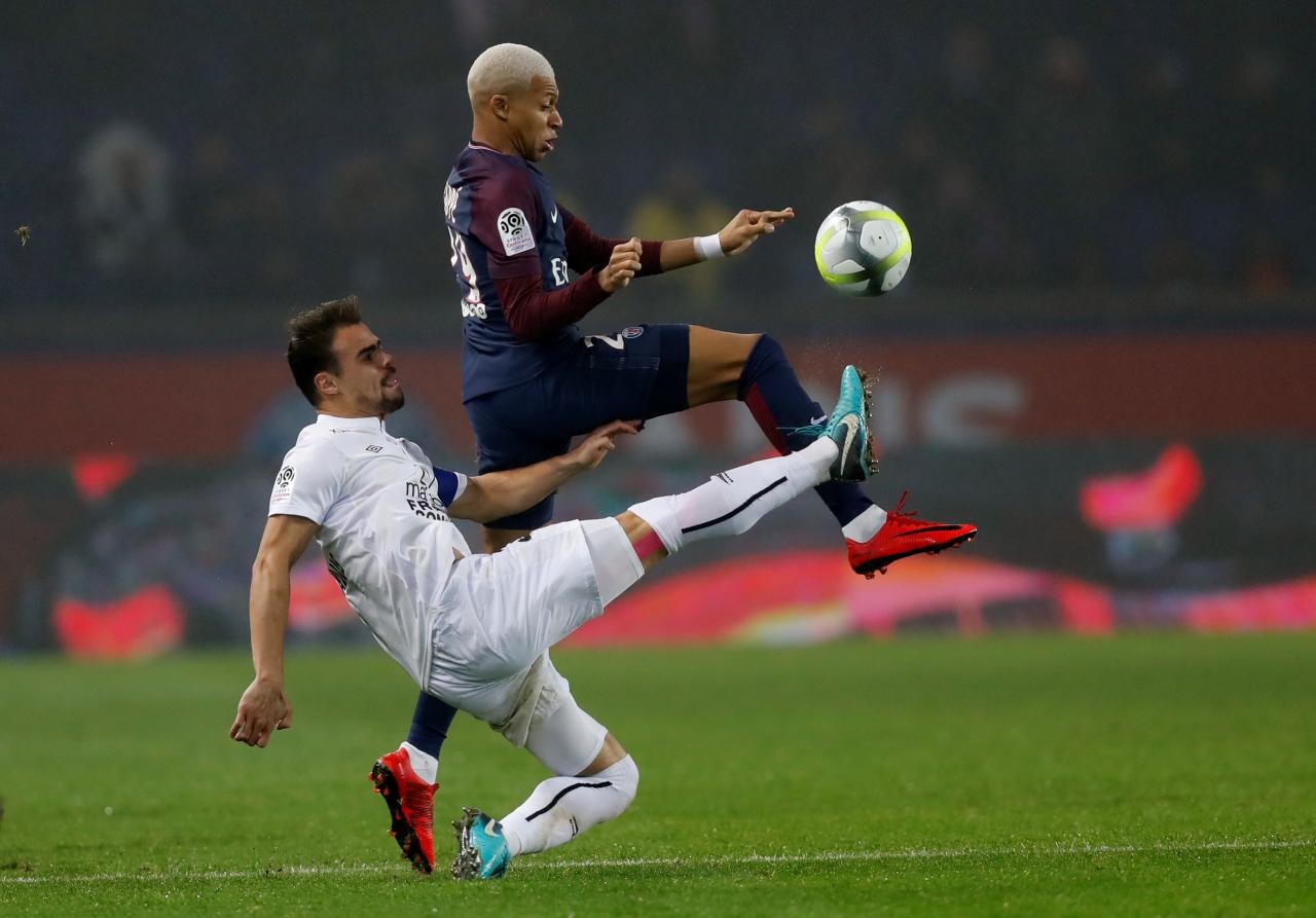 Cận cảnh mới đầu không thể độc hơn của Kylian Mbappe - Bóng Đá
