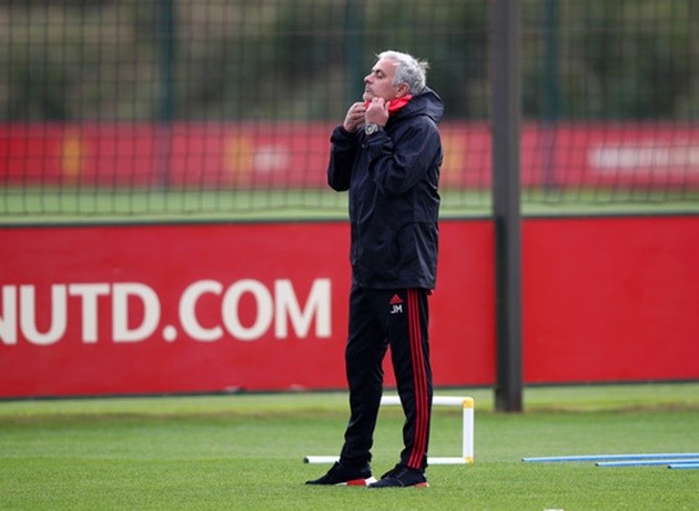 Đã không còn lối đi nào cho Jose Mourinho - Bóng Đá
