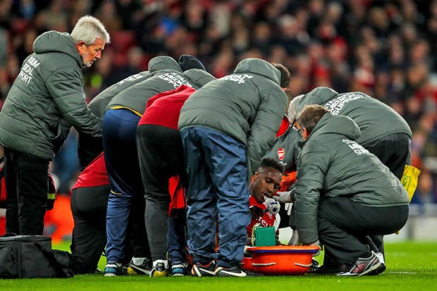 Emery nói về chấn thương Welbeck - Bóng Đá