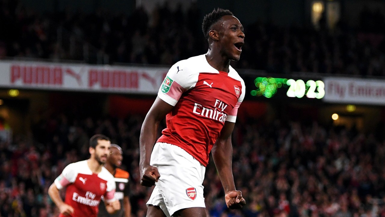 Welbeck ghi bàn, fan Arsenal so sánh với Sanchez - Bóng Đá