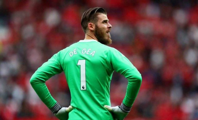 Chỉ 1 người duy nhất cản phá bằng chân giỏi hơn De Gea, và đó là 