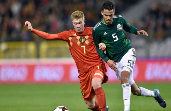 De Bruyne bất ngờ chỉ trích thầy ở tuyển Bỉ - Bóng Đá
