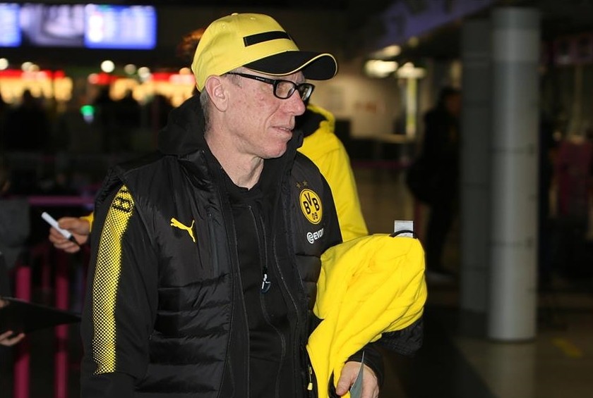 Thầy rạng rỡ, trò u ám trên đường Dortmund ra sân bay - Bóng Đá