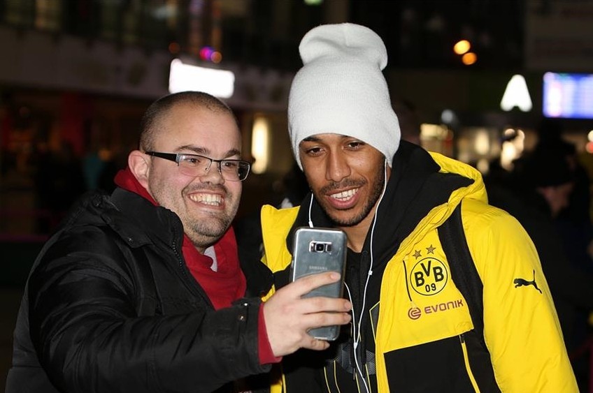 Thầy rạng rỡ, trò u ám trên đường Dortmund ra sân bay - Bóng Đá