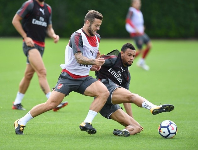Alexis Sanchez tươi rói, Arsenal sẵn sàng đấu Liverpool - Bóng Đá