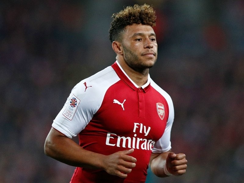 PHÂN TÍCH chuyển nhượng: Vì sao Chamberlain từ chối Arsenal, Chelsea? - Bóng Đá