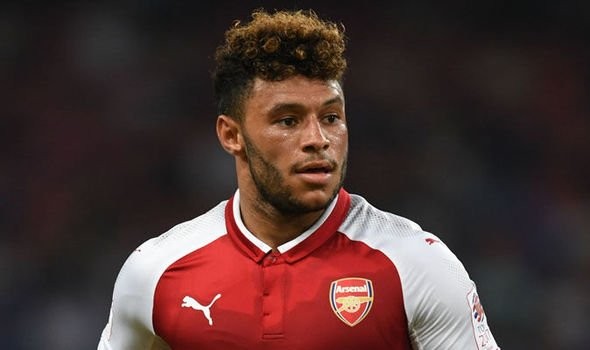 XÁC NHẬN: Arsenal đồng ý bán Alex Oxlade-Chamberlain - Bóng Đá