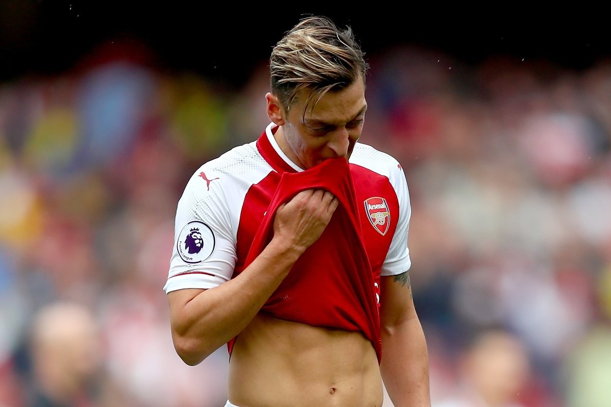 Góc kỹ thuật: Mesut Ozil vẫn là tiền vệ công hay nhất Ngoại hạng Anh? - Bóng Đá