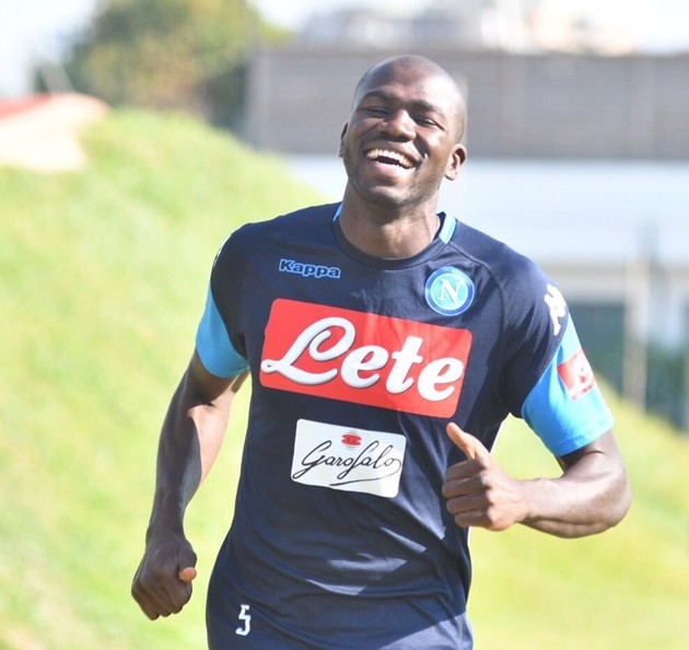 Cựu sao Real trầm tư ngắm mình trong gương - Bóng Đá