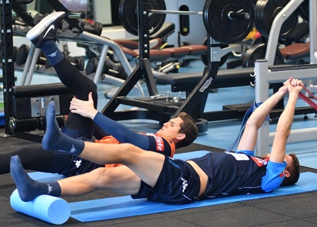 Cựu sao Real trầm tư ngắm mình trong gương - Bóng Đá