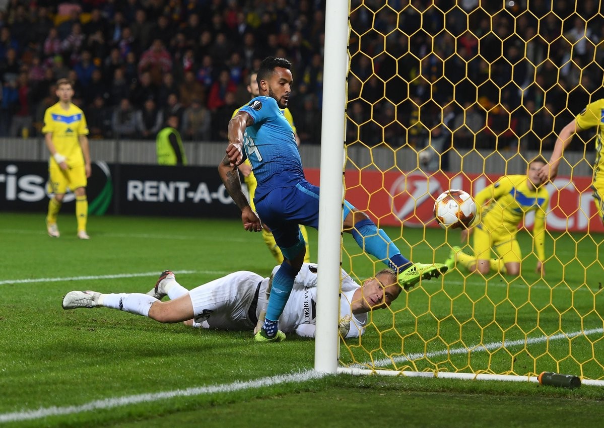 Wilshere chói sáng, Arsenal hủy diệt BATE Borisov - Bóng Đá