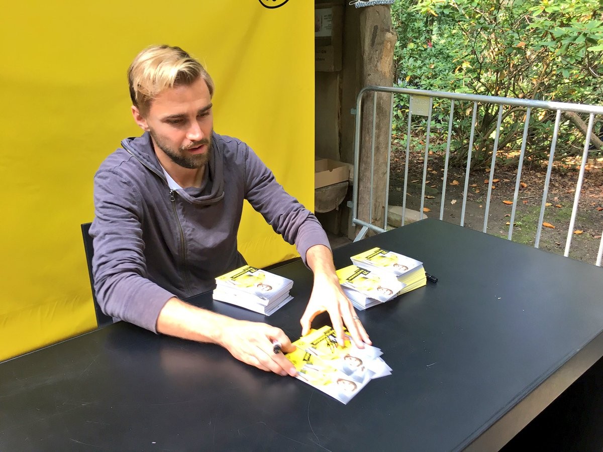 Chấn thương, hai 'anh đại' Dortmund rủ nhau vào sở thú - Bóng Đá