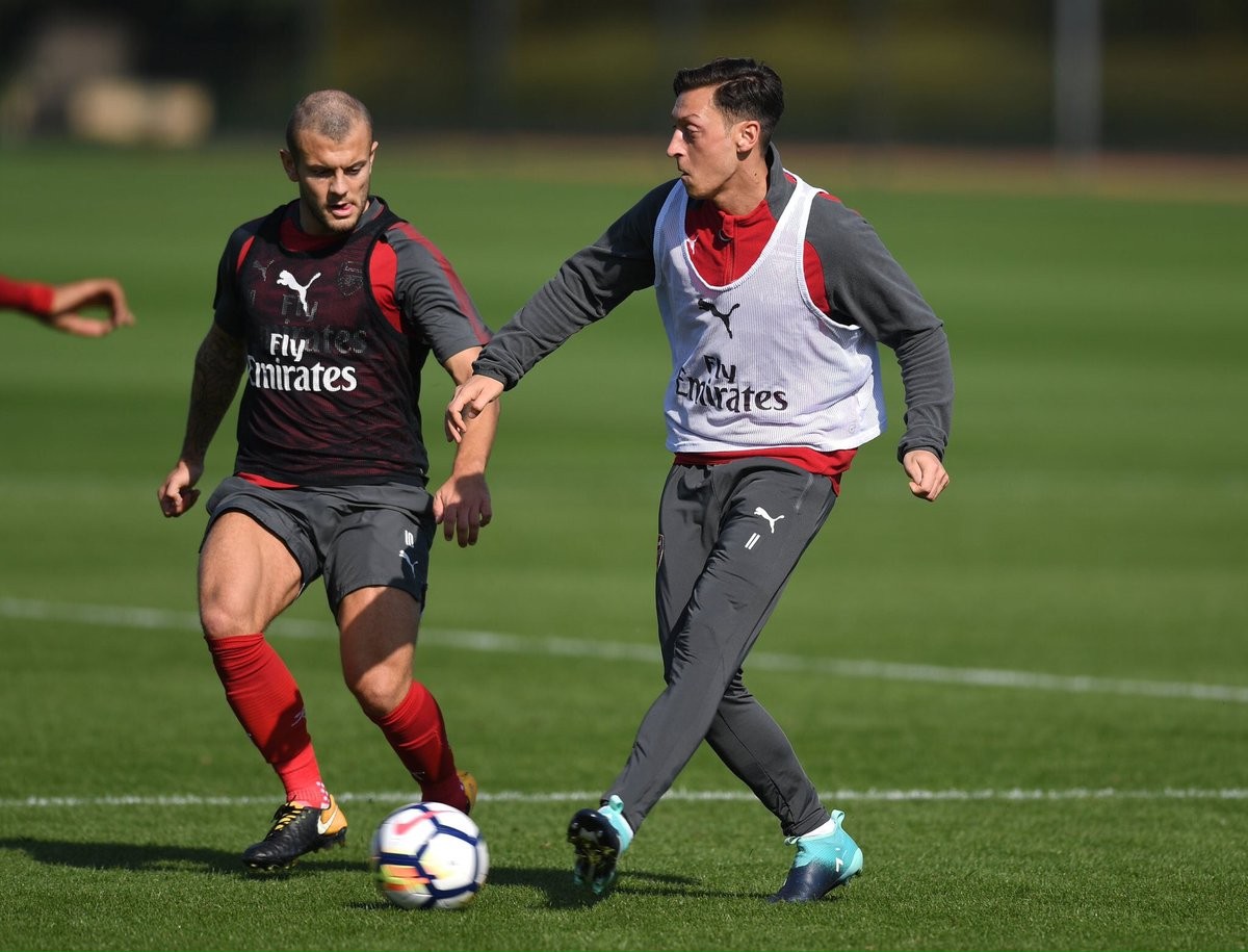 Mesut Ozil hối hả tập luyện, chờ đấu West Brom - Bóng Đá