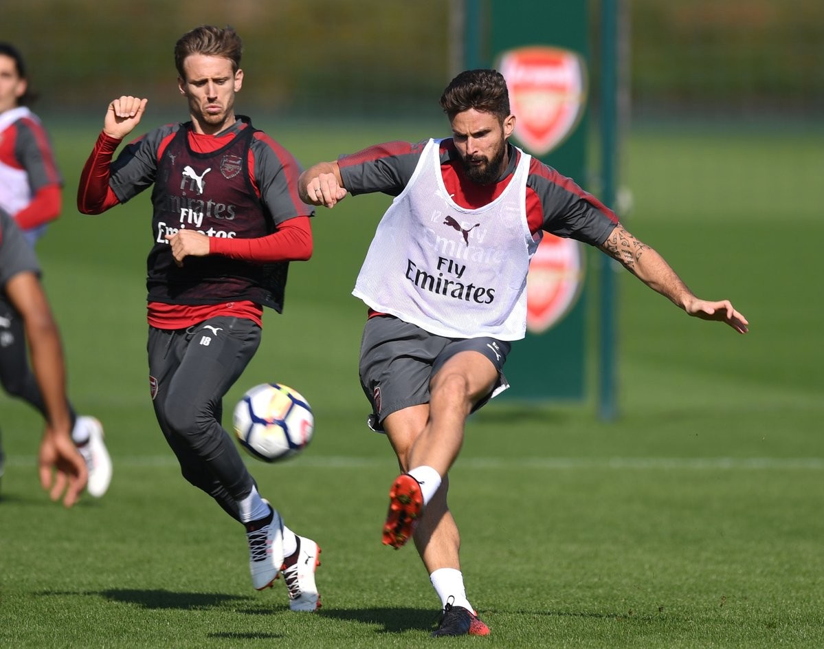 Mesut Ozil hối hả tập luyện, chờ đấu West Brom - Bóng Đá