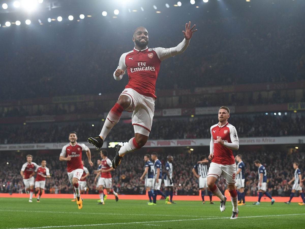 Hạ West Brom, Lacazette thiết lập hàng loạt cột mốc khó tin - Bóng Đá