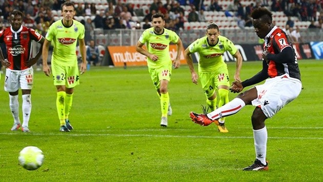 Nice 2-2 Angers: Balotelli giải cứu chủ nhà - Bóng Đá