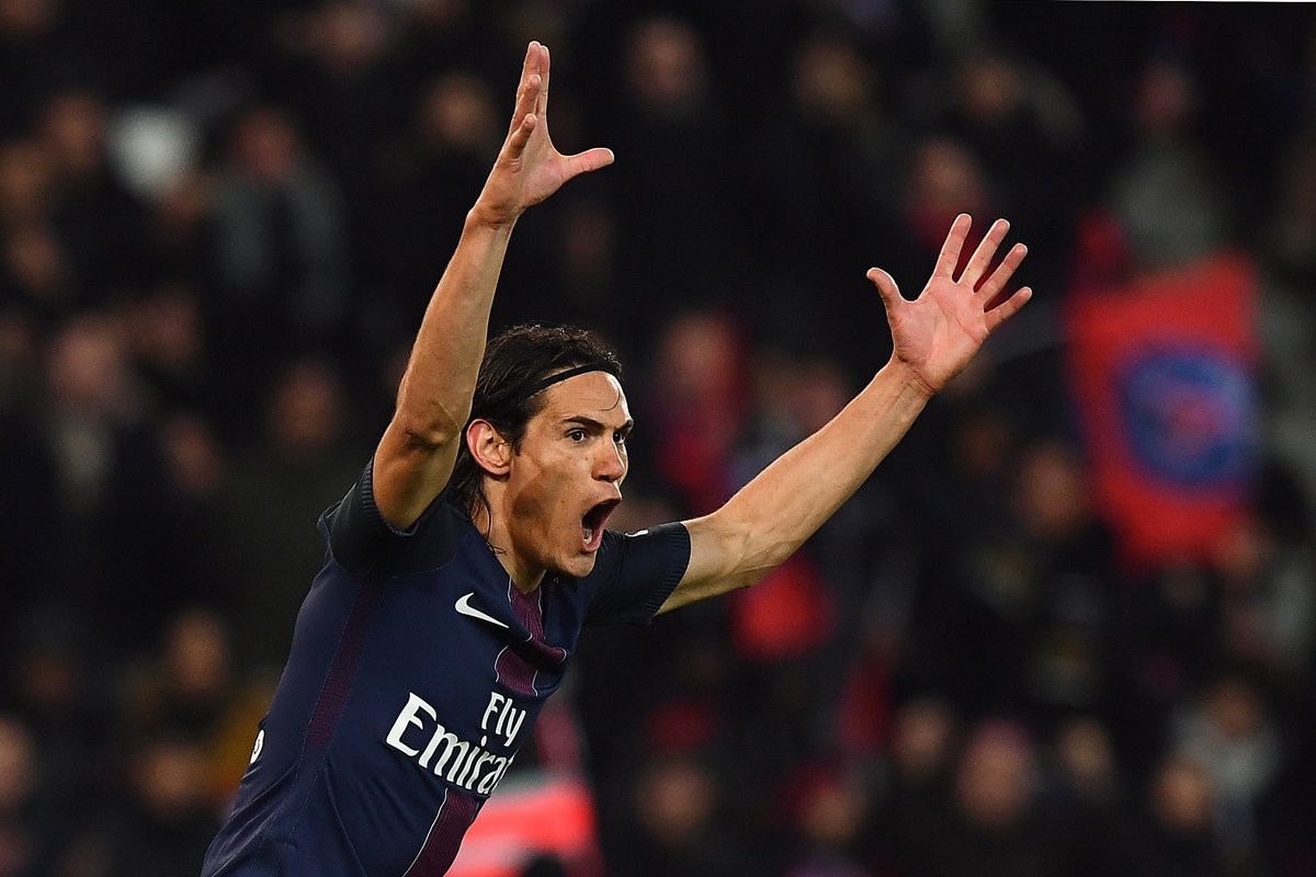 Xé lưới Bayern Munich, Cavani chung mâm Nistelrooy và Ronaldo - Bóng Đá
