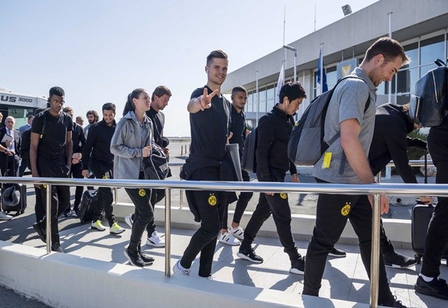 Triệu hồi sao trẻ, Dortmund khiến người Anh nóng mặt - Bóng Đá
