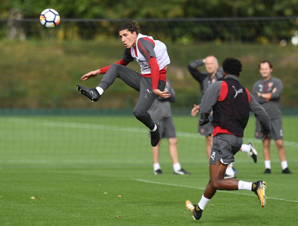Arsenal hăng say tập luyện, sẵn sàng chiến Norwich - Bóng Đá