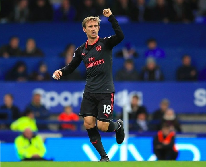 Ghi bàn chẳng kém Chamberlain, hậu vệ Arsenal khiến CĐV hả hê - Bóng Đá