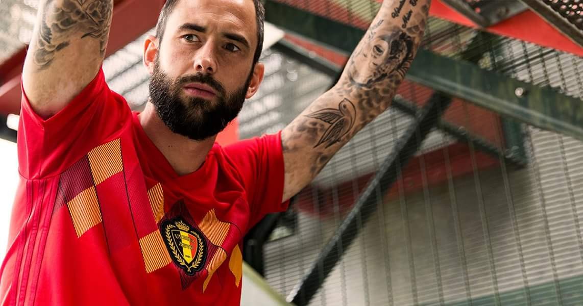 Lukaku, Hazard rạng rỡ ra mắt áo đấu mới của 'Quỷ đỏ' - Bóng Đá