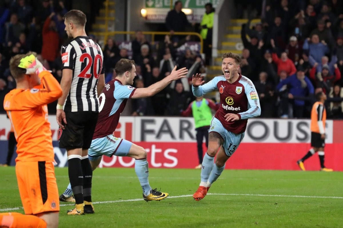 Hạ Newcastle trong trận cầu 