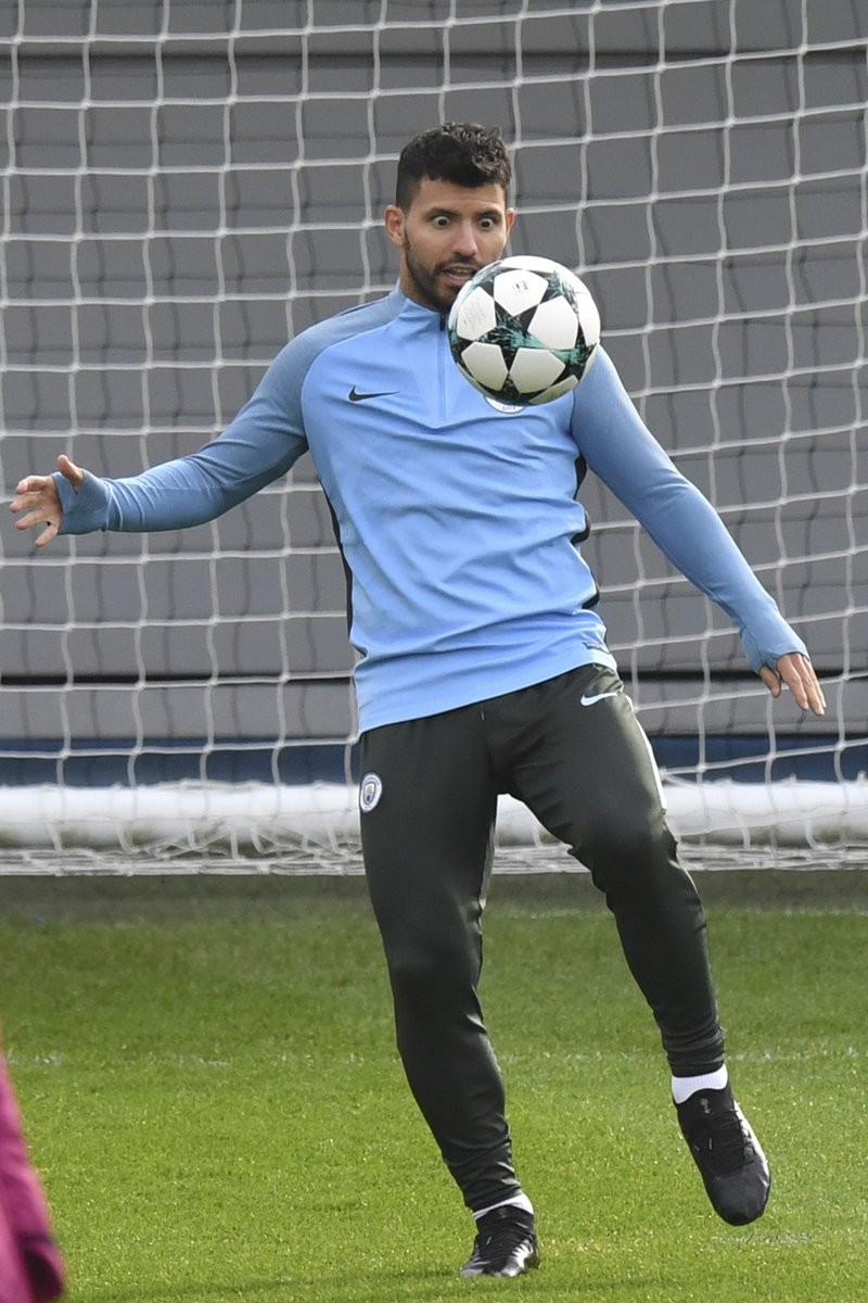 Trước giờ sinh tử, John Stones 