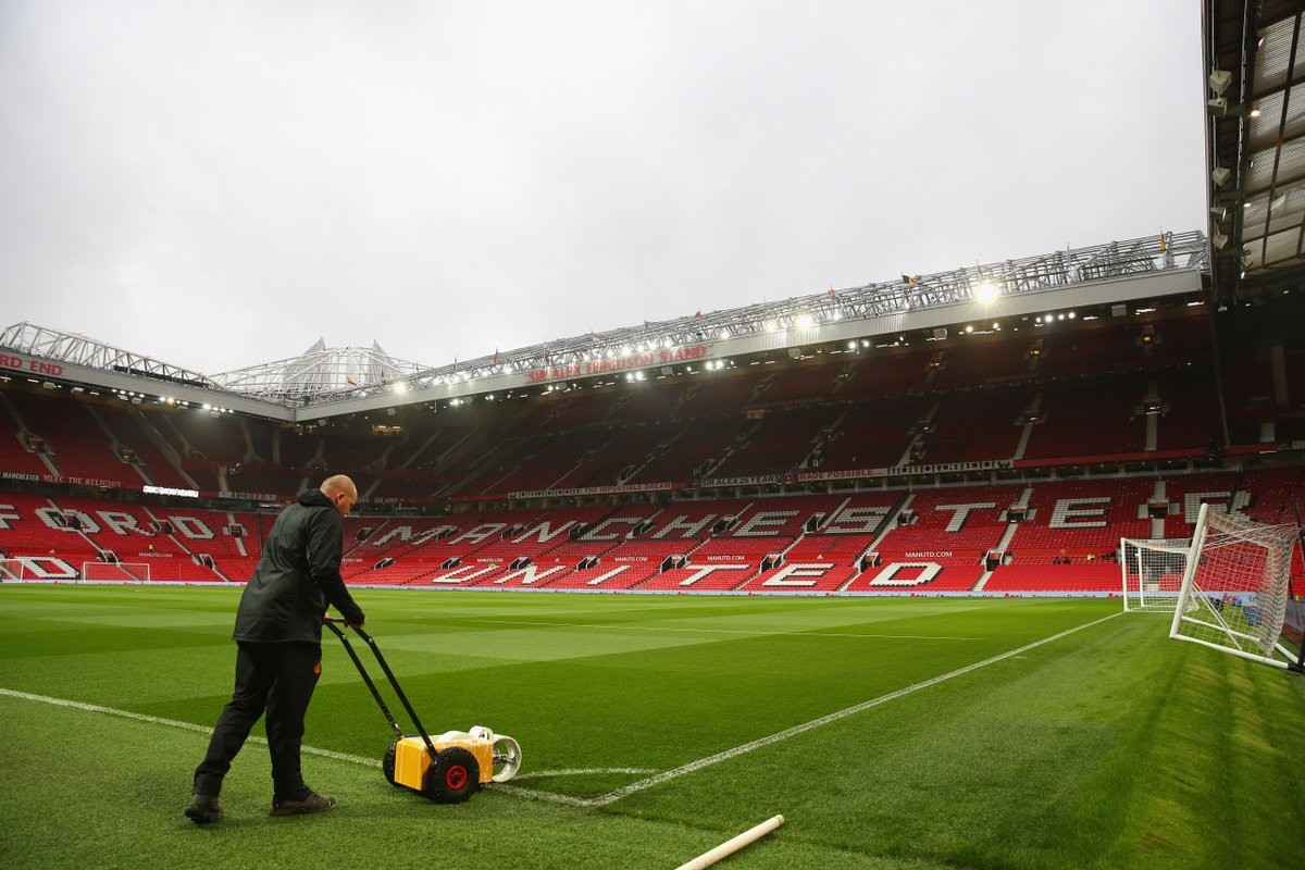 Old Trafford tĩnh mịch 