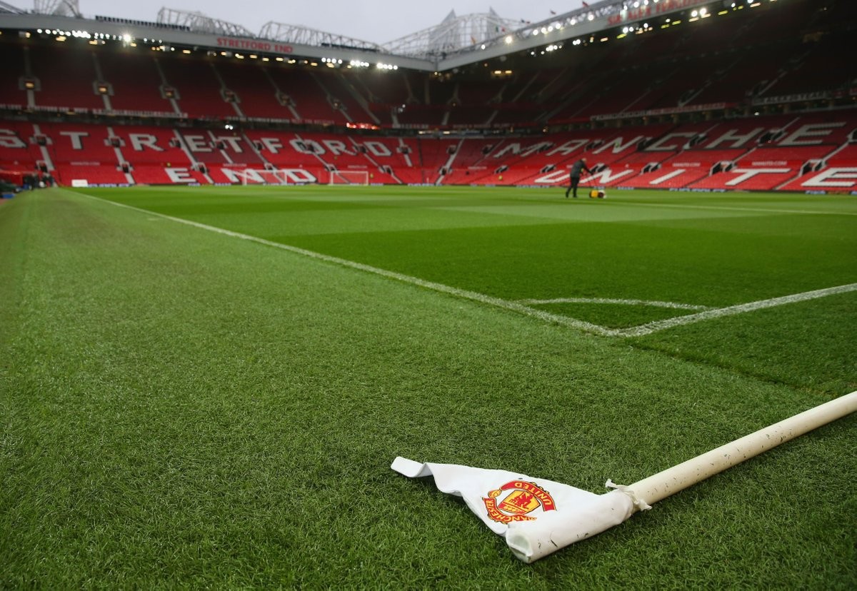Old Trafford tĩnh mịch 