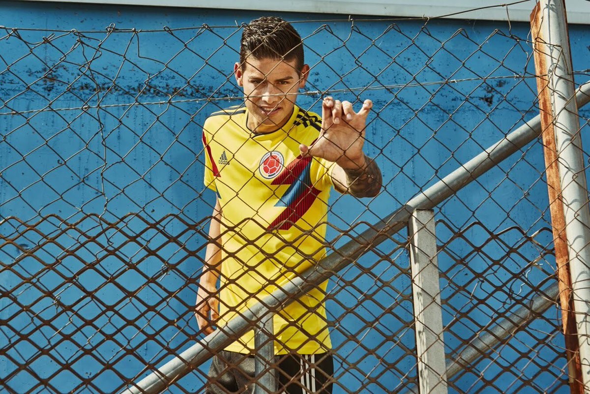 Áo đấu rực rỡ của ĐTQG Colombia - Bóng Đá