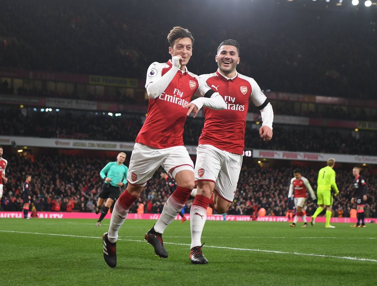 Arsenal đang biến Emirates thành pháo đài - Bóng Đá