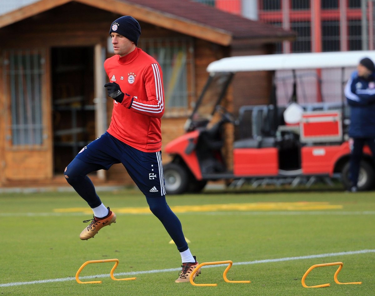 Tuyết rơi trắng xóa, Bayern Munich đón tin vui - Bóng Đá