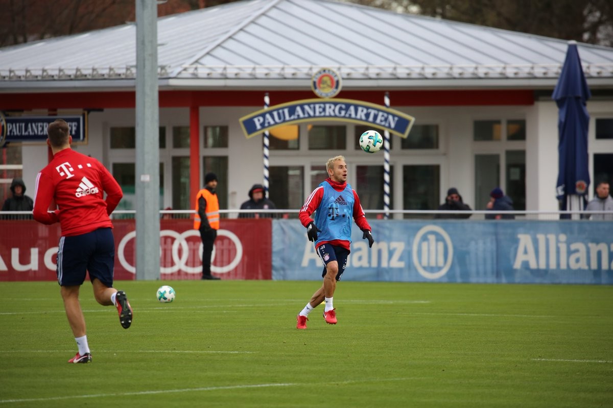 Tuyết rơi trắng xóa, Bayern Munich đón tin vui - Bóng Đá