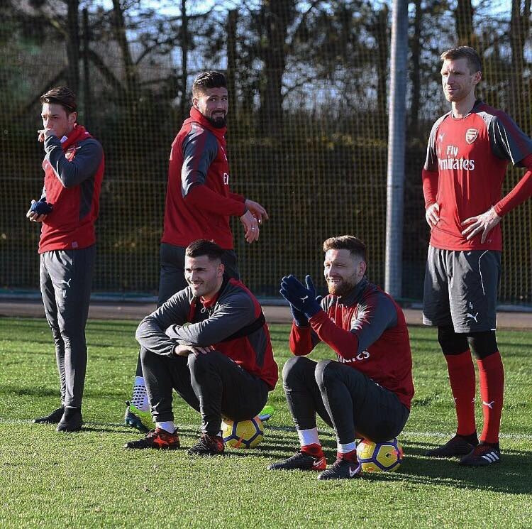Arsenal xếp hình trên sân tập, sẵn sàng vượt ải Burnley - Bóng Đá