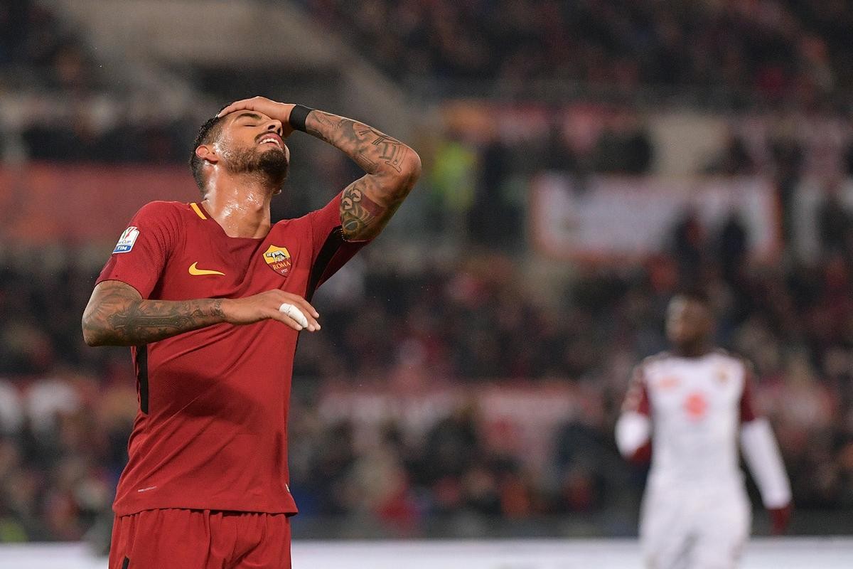 Dzeko sút hỏng penalty, Roma dừng bước tại Coppa Italia - Bóng Đá
