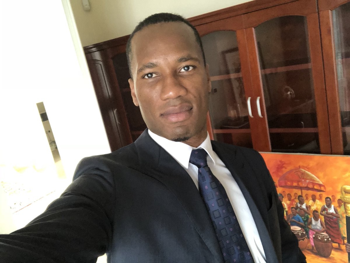 Didier Drogba gây sốc với diện mạo mới toanh - Bóng Đá