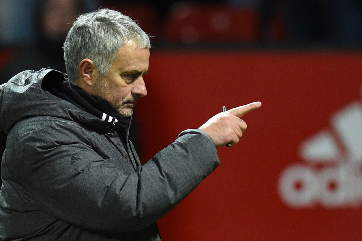 Mourinho thề BÁM ĐUỔI Man City: Không đua vô địch, tôi còn ở đây làm gì? - Bóng Đá