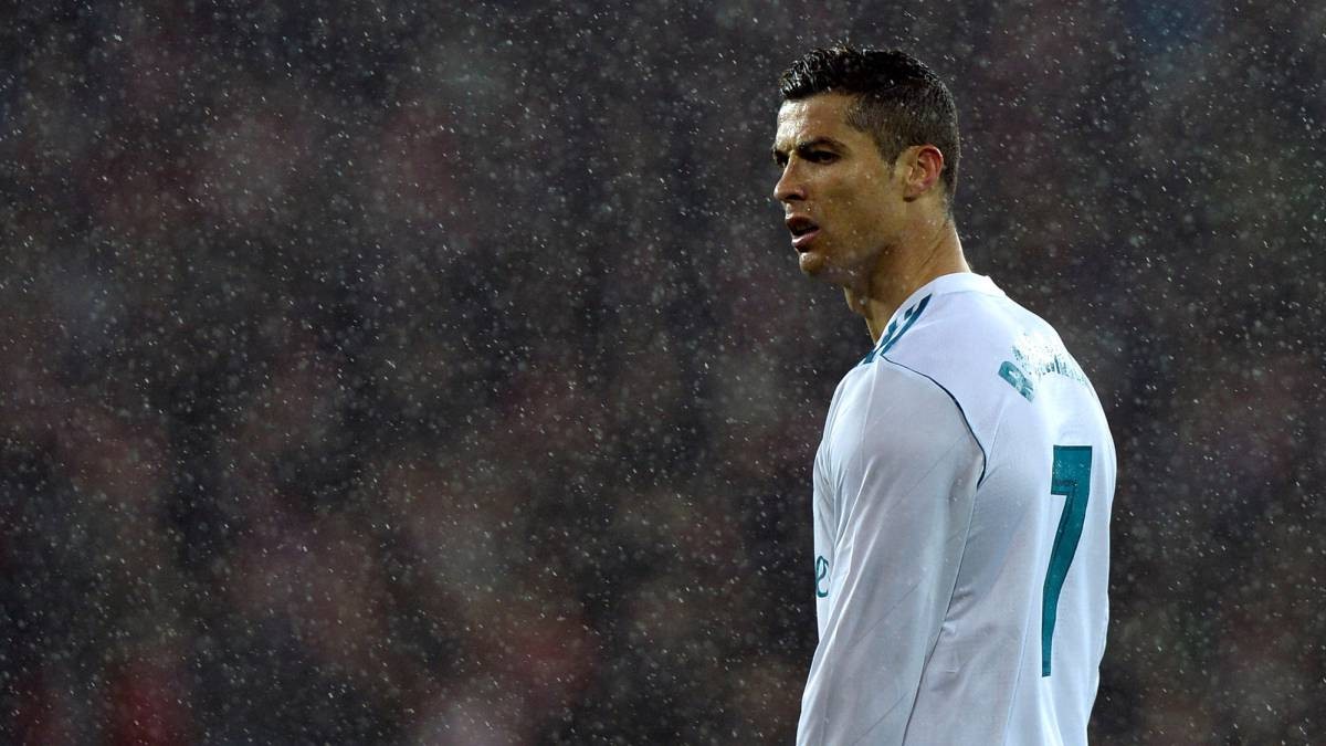 Cristiano Ronaldo sa sút: Hoàng hôn xế chiều - Bóng Đá