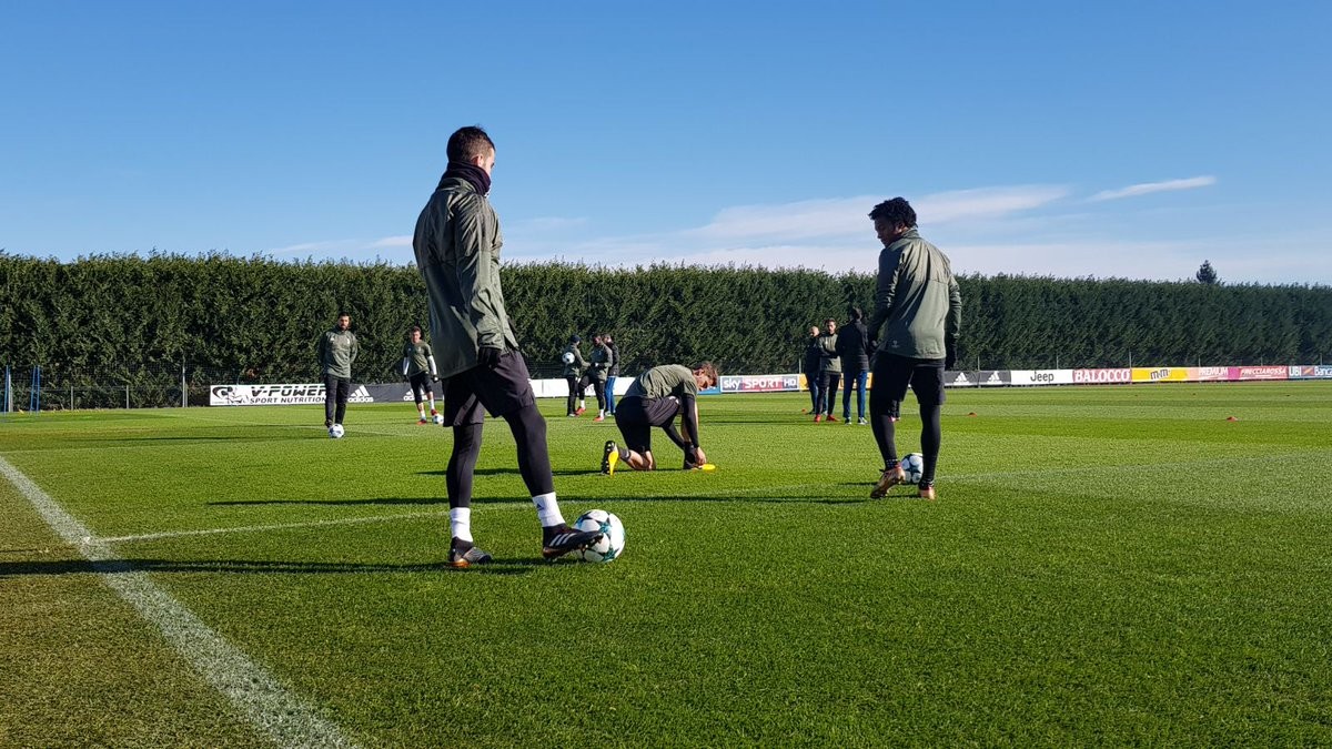 Juventus tập luyện - Bóng Đá