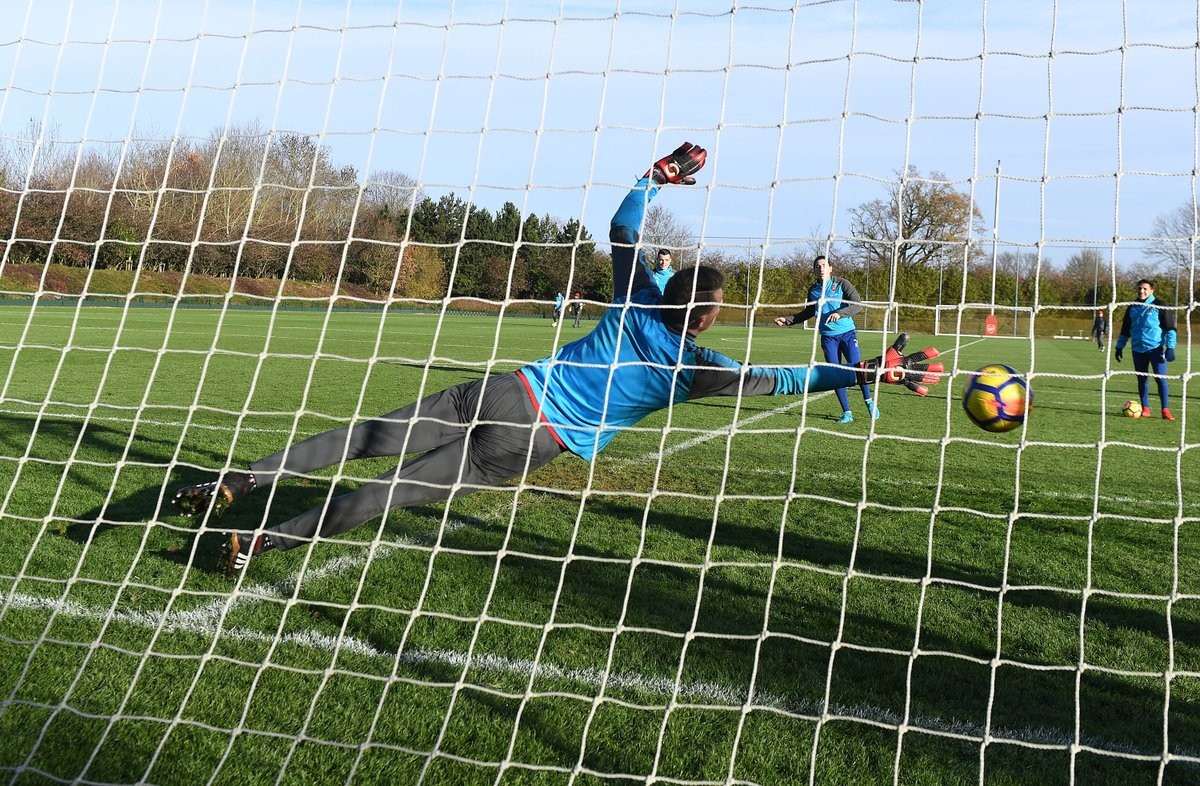 BInh hùng tướng mạnh, Arsenal miệt mài tập luyện - Bóng Đá