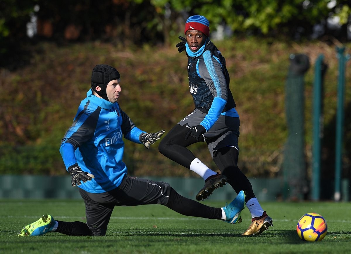 BInh hùng tướng mạnh, Arsenal miệt mài tập luyện - Bóng Đá