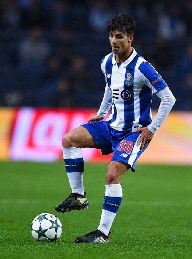 Góc tuyển trạch: Nhờ siêu tuyển trạch, Oliver Torres sẽ đến Arsenal? - Bóng Đá