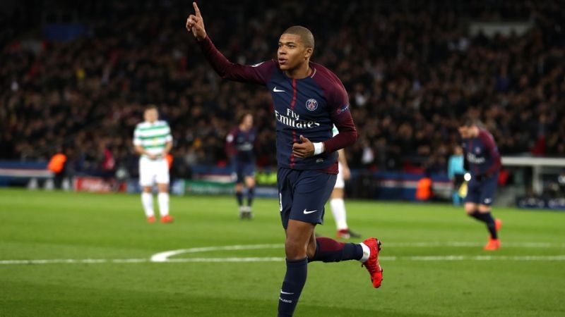 Kylian Mbappe - Phía trước là bầu trời - Bóng Đá
