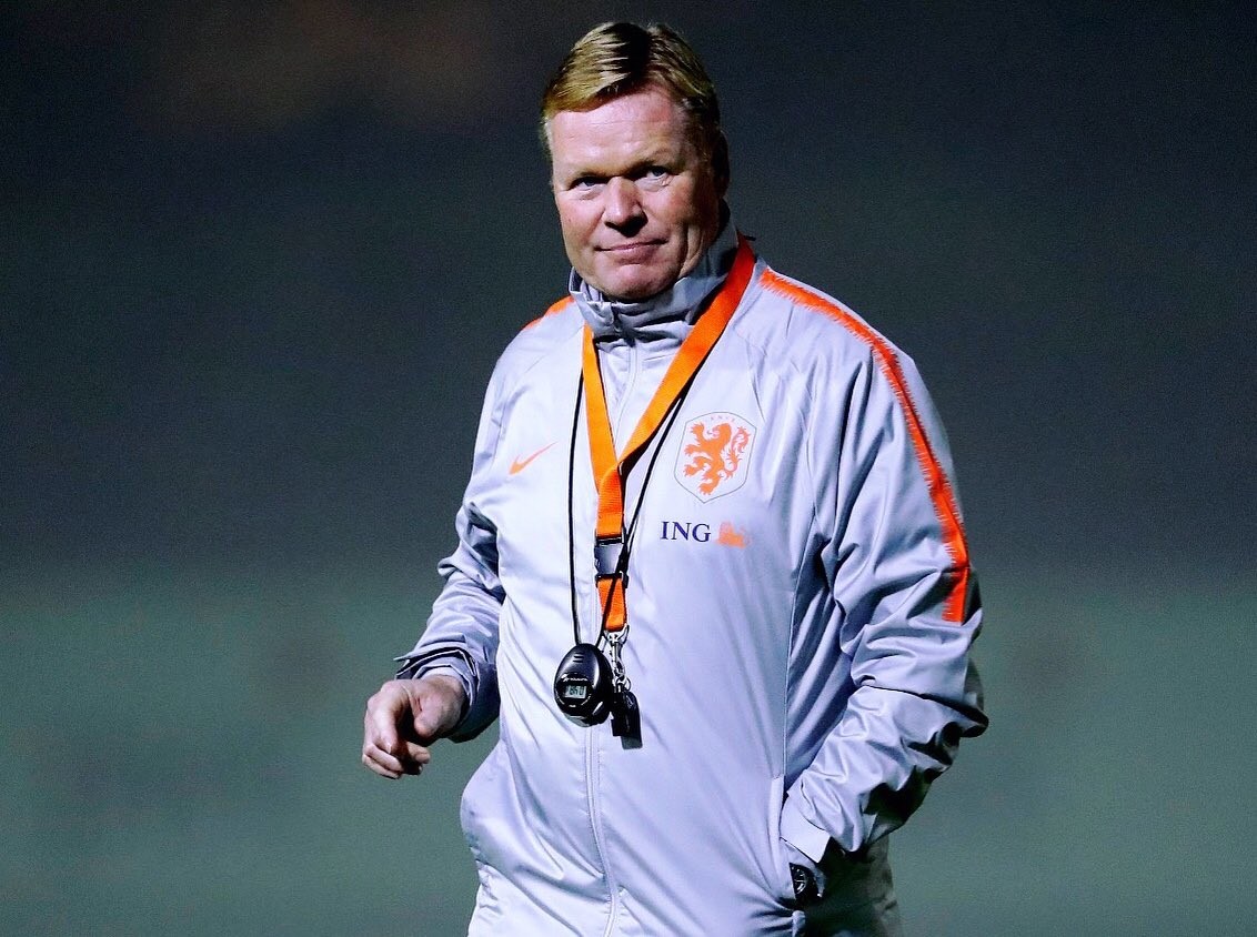 Hà Lan tập luyện - Bóng Đá