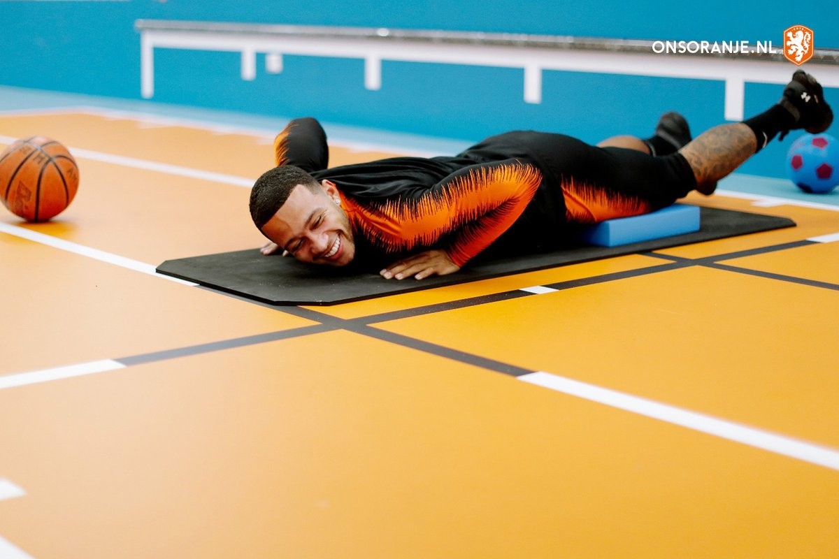 Hà Lan tập luyện - Bóng Đá