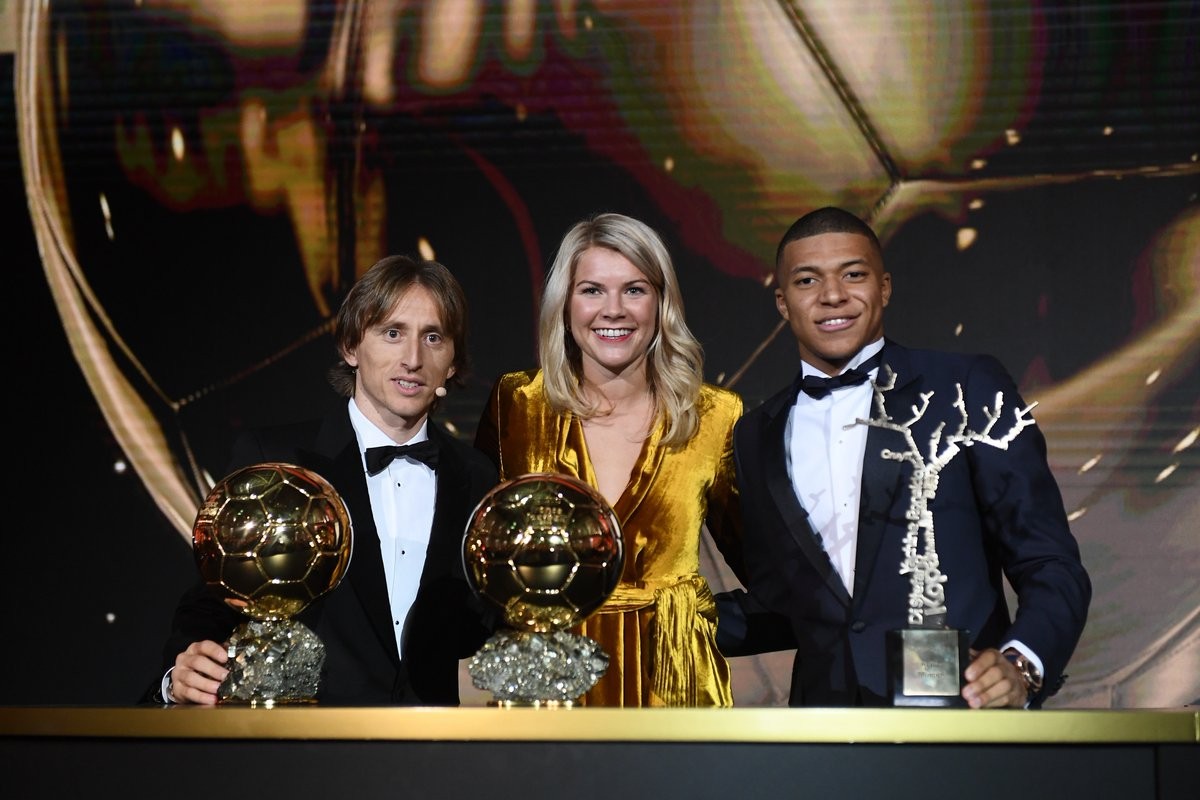 Quả Bóng Vàng 2018: Modric lật đổ ách thống trị, Ronaldo cay đắng về nhì - Bóng Đá