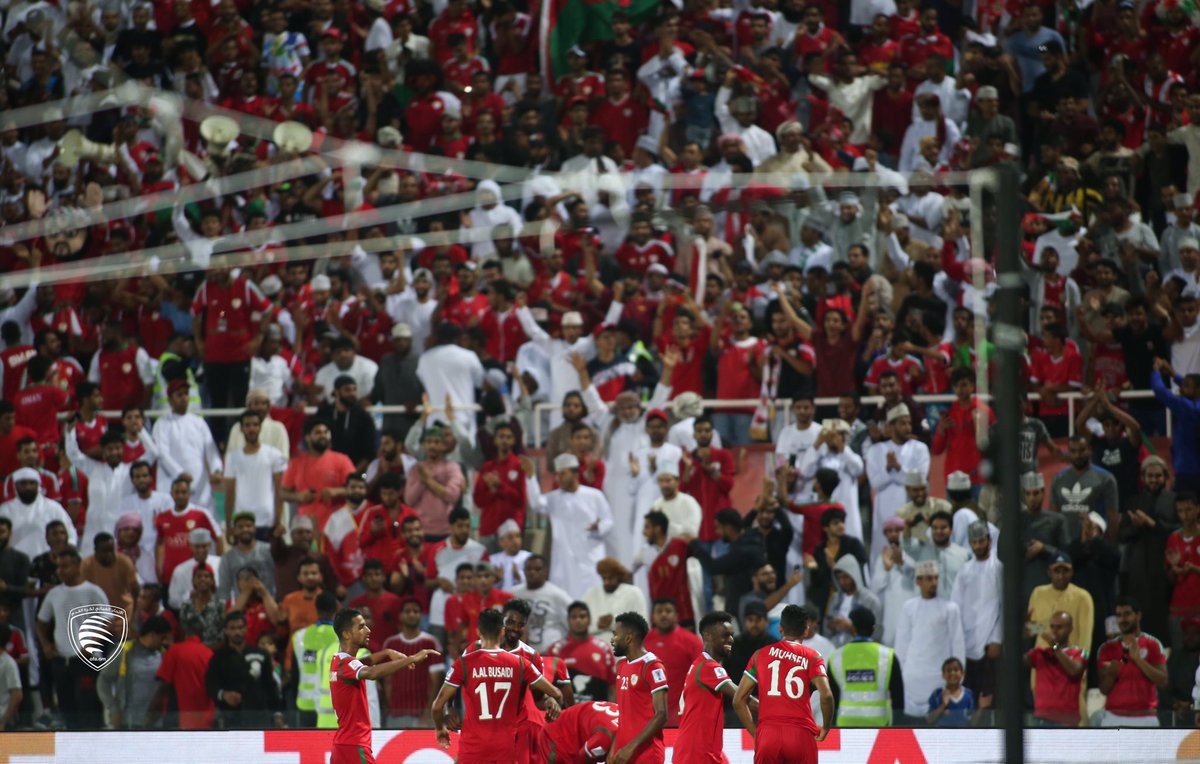Nghẹt thở đánh bại Oman, 'kẻ thù' mang tin vui đến cho Việt Nam - Bóng Đá